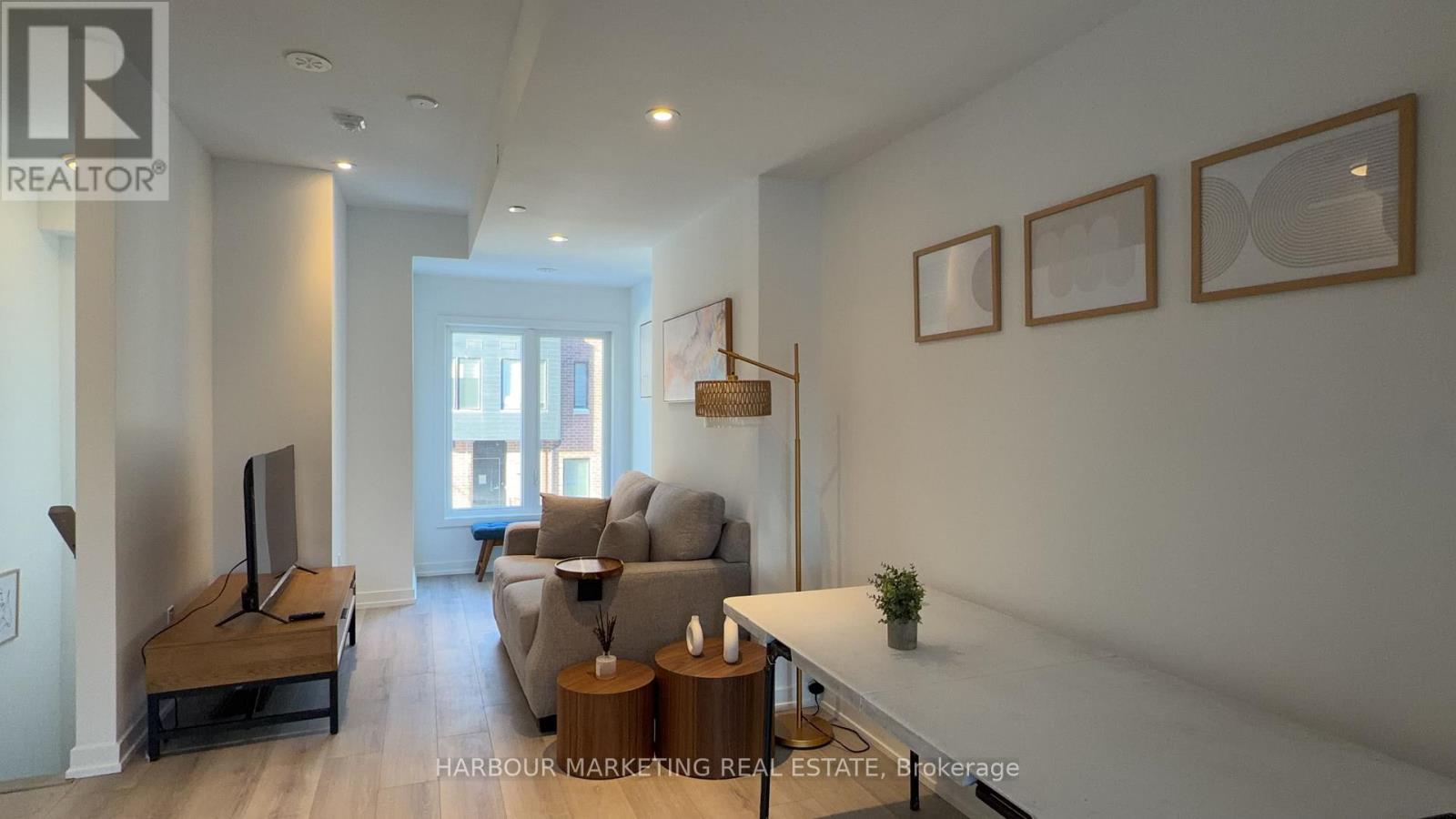 23 Calamint Lane, Toronto (L'amoreaux), Ontario  M1W 2H1 - Photo 10 - E12756328