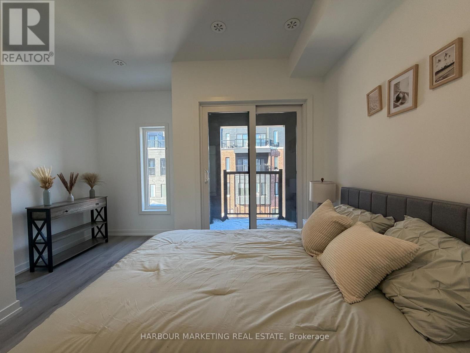 23 Calamint Lane, Toronto (L'amoreaux), Ontario  M1W 2H1 - Photo 12 - E12756328