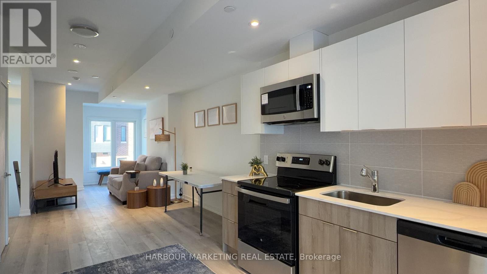 23 Calamint Lane, Toronto (L'amoreaux), Ontario  M1W 2H1 - Photo 3 - E12756328