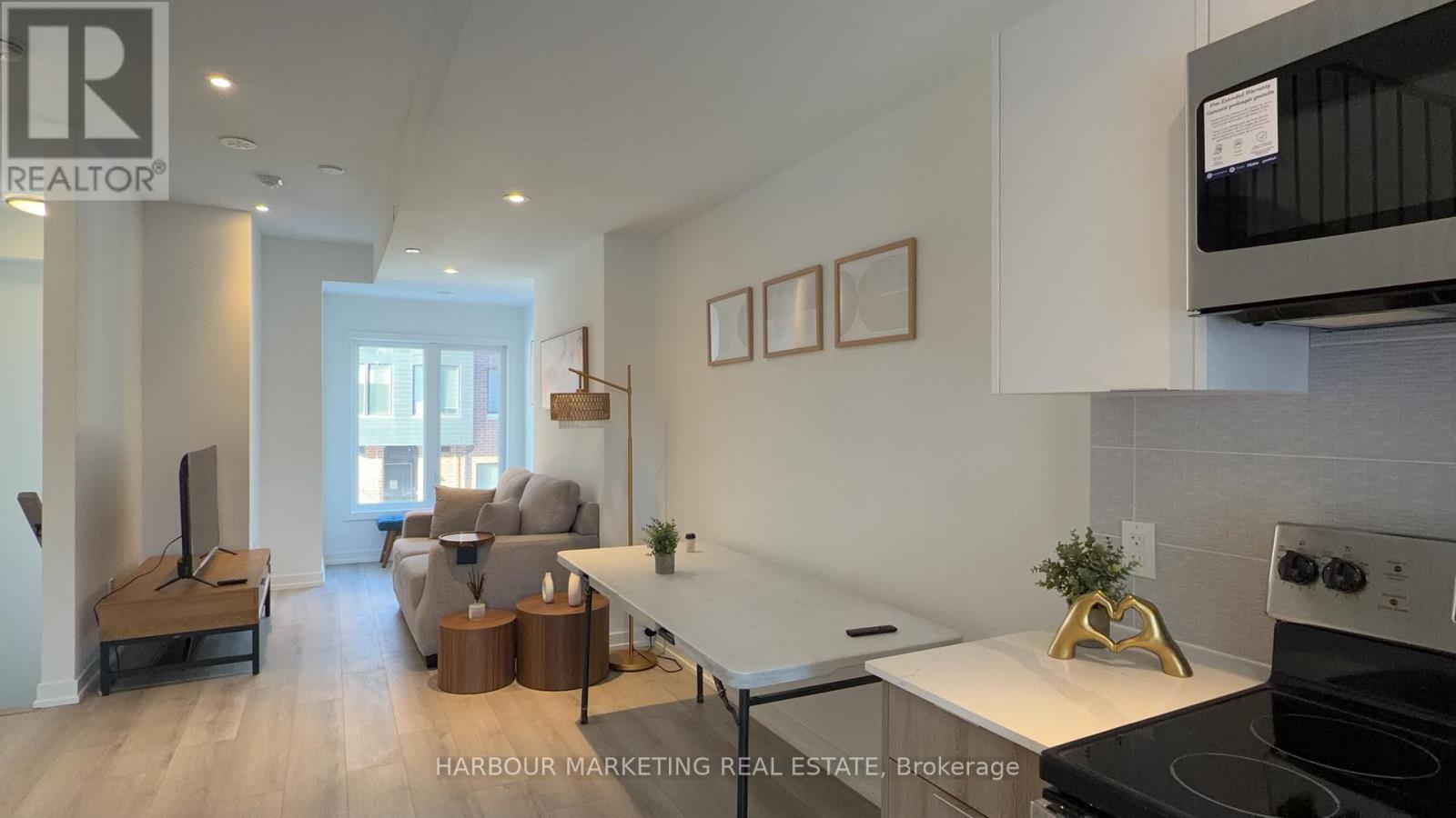 23 Calamint Lane, Toronto (L'amoreaux), Ontario  M1W 2H1 - Photo 9 - E12756328