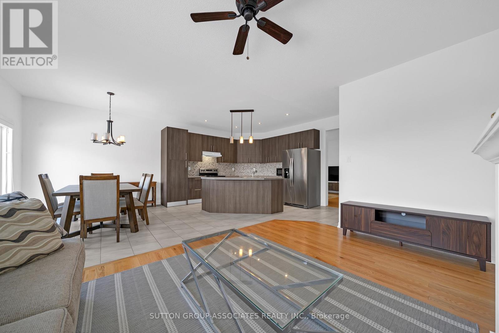 130 Lyle Drive, Clarington (Bowmanville), Ontario  L1C 0V7 - Photo 10 - E12756386