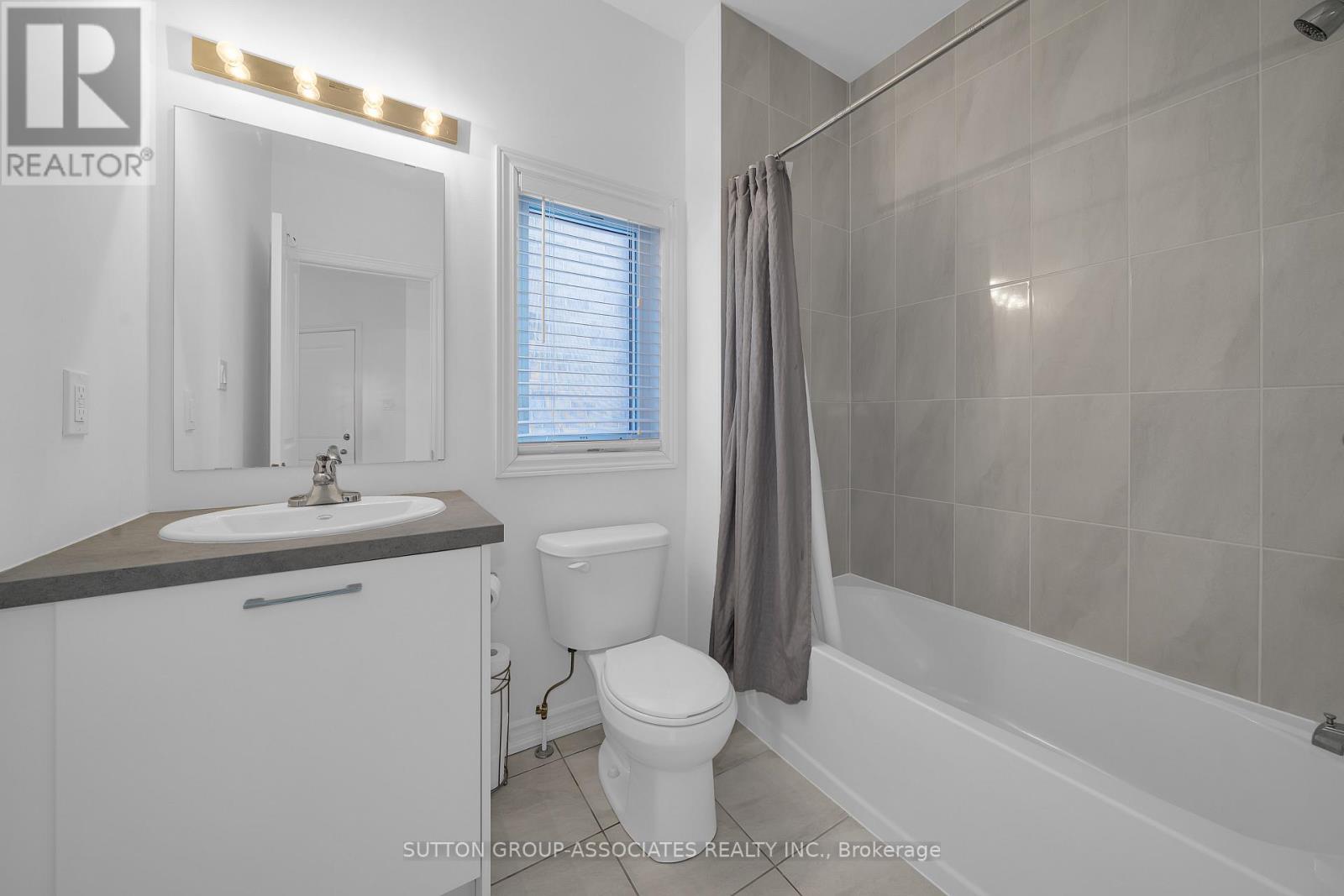 130 Lyle Drive, Clarington (Bowmanville), Ontario  L1C 0V7 - Photo 17 - E12756386