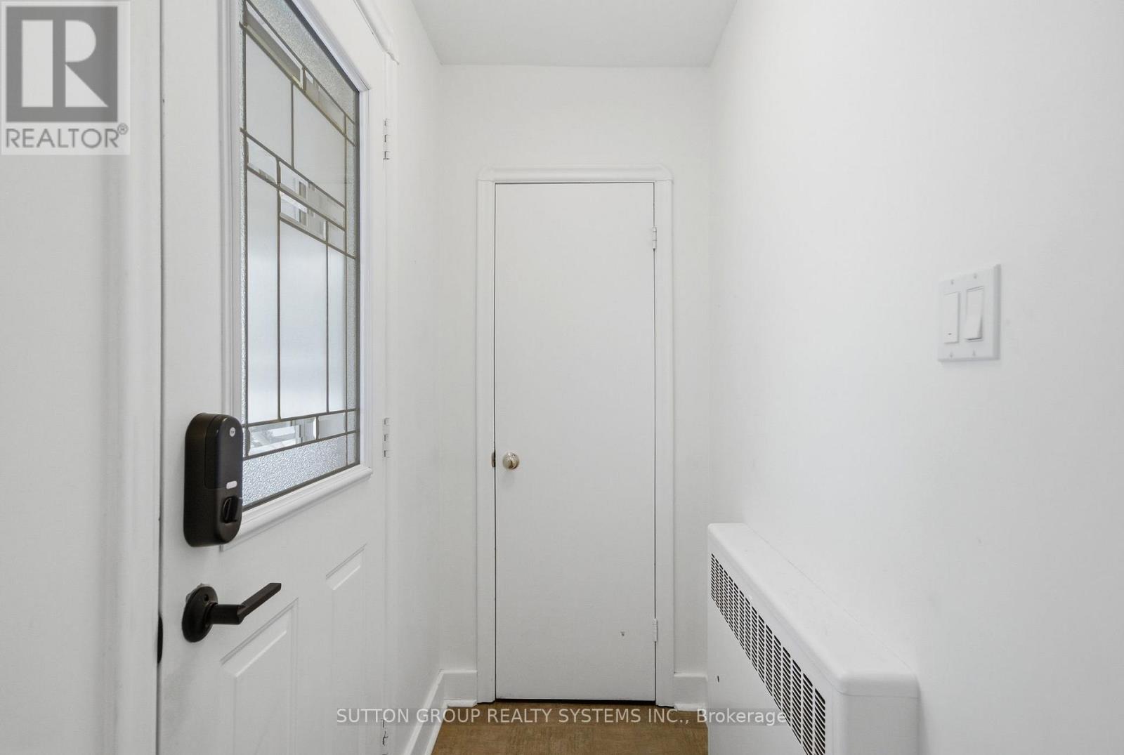 10 Willowhurst Crescent, Toronto (Wexford-Maryvale), Ontario  M1R 3R6 - Photo 2 - E12756408