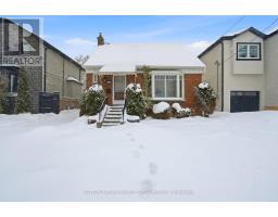 10 WILLOWHURST CRESCENT, Toronto, Ontario