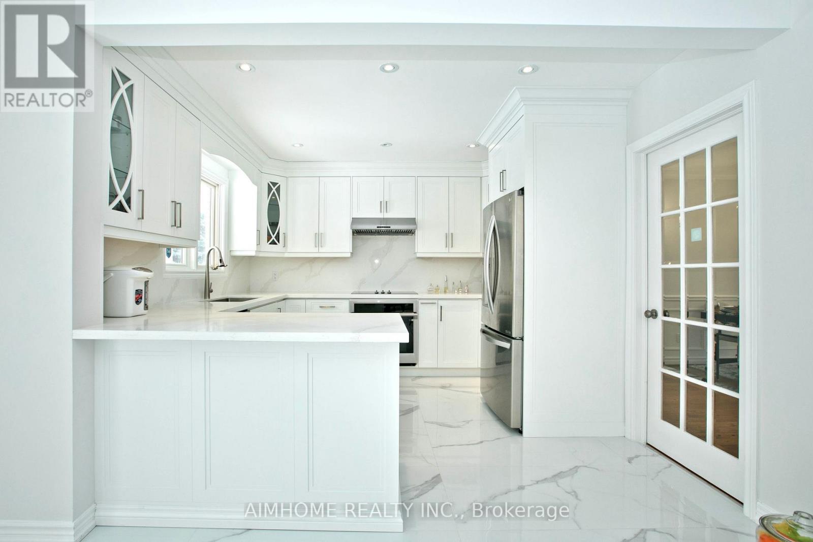 12a Mauro Court, Richmond Hill (Doncrest), Ontario  L4B 3J8 - Photo 15 - N12756380