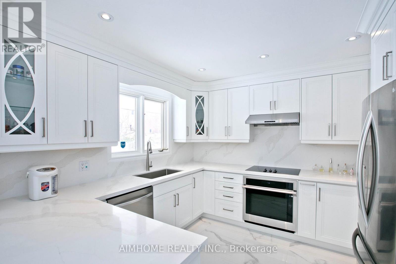 12a Mauro Court, Richmond Hill (Doncrest), Ontario  L4B 3J8 - Photo 17 - N12756380