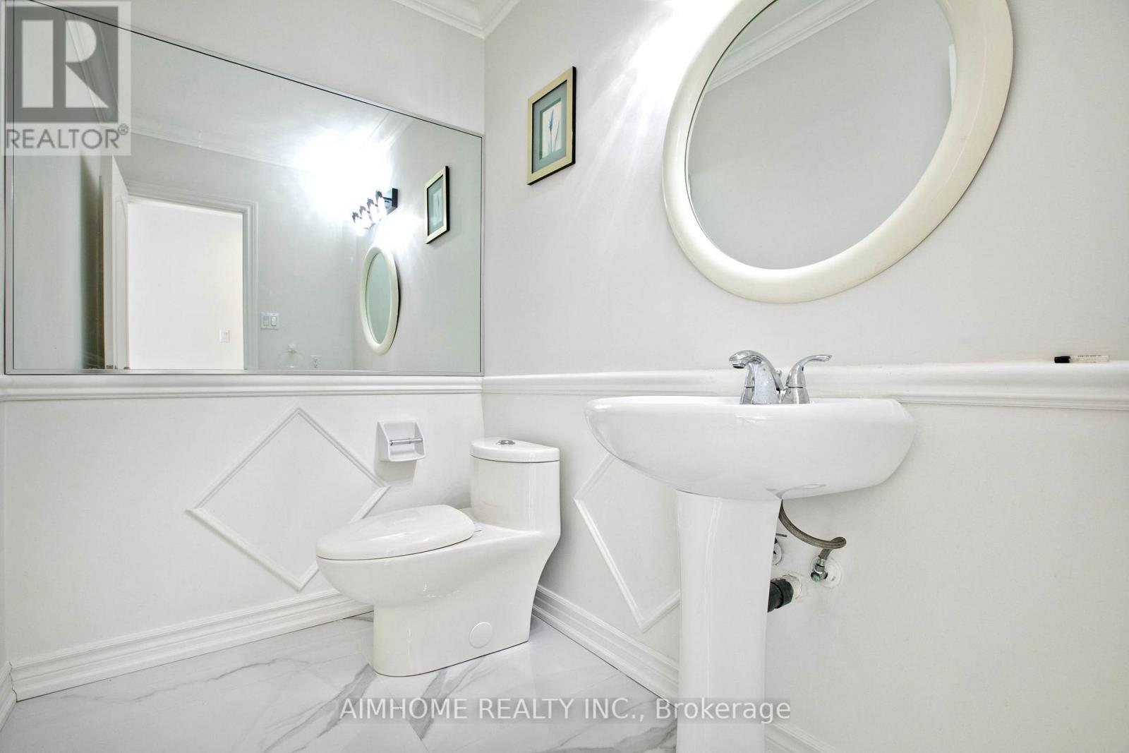 12a Mauro Court, Richmond Hill (Doncrest), Ontario  L4B 3J8 - Photo 18 - N12756380