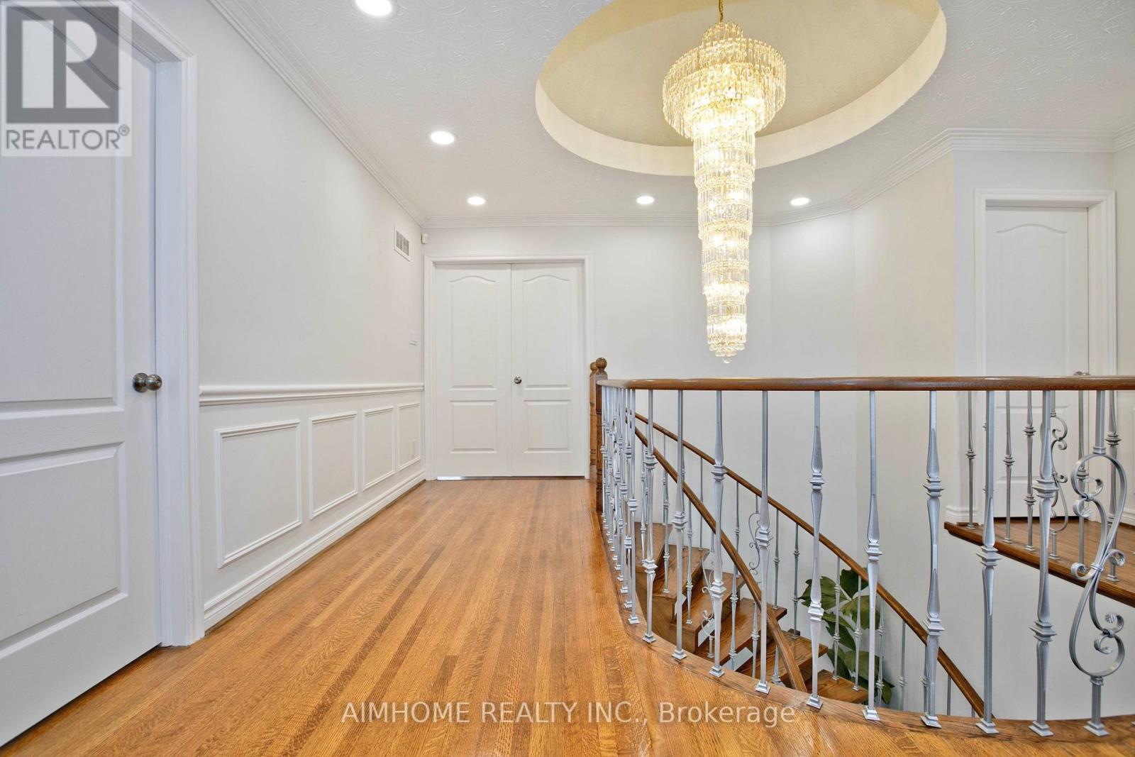 12a Mauro Court, Richmond Hill (Doncrest), Ontario  L4B 3J8 - Photo 20 - N12756380