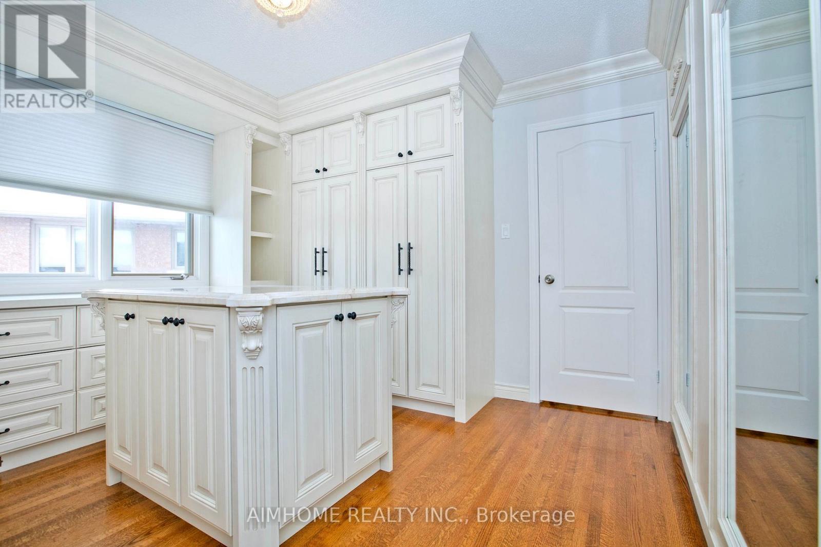 12a Mauro Court, Richmond Hill (Doncrest), Ontario  L4B 3J8 - Photo 24 - N12756380