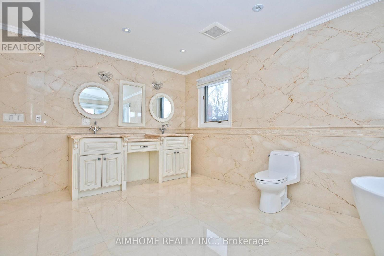 12a Mauro Court, Richmond Hill (Doncrest), Ontario  L4B 3J8 - Photo 25 - N12756380