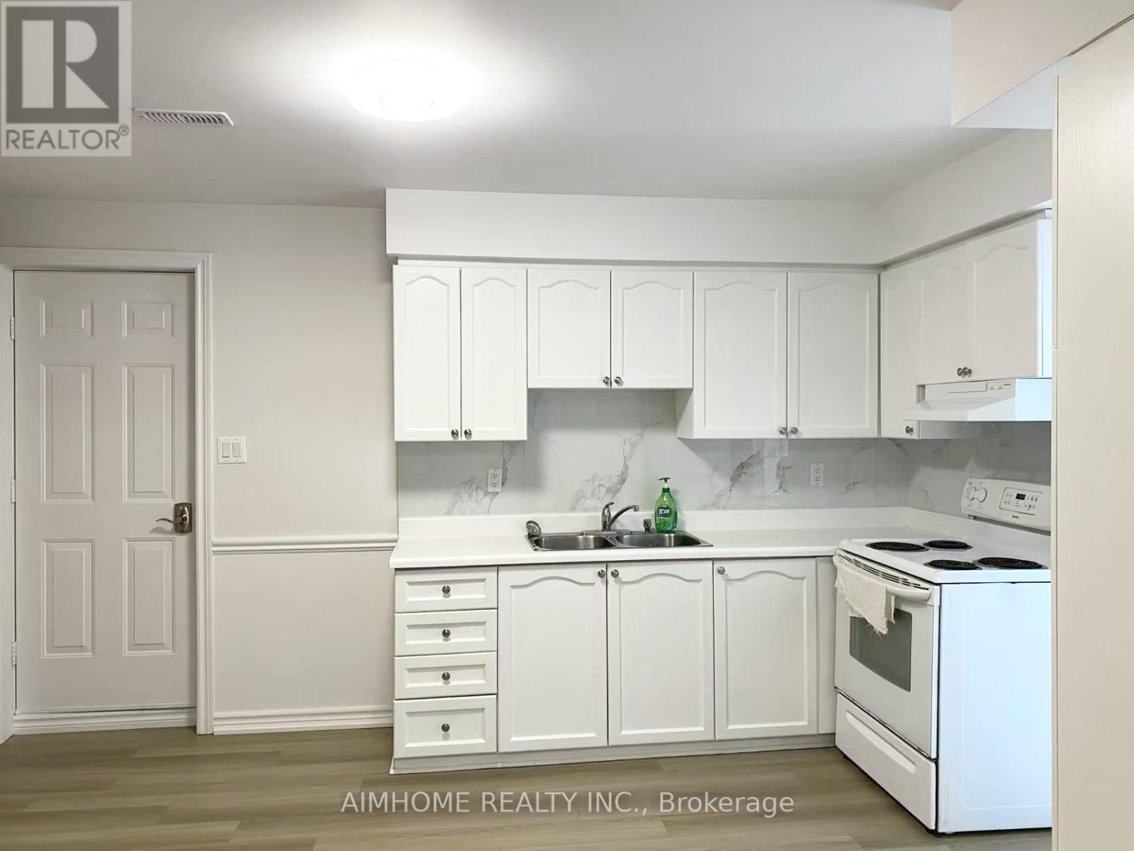 12a Mauro Court, Richmond Hill (Doncrest), Ontario  L4B 3J8 - Photo 35 - N12756380