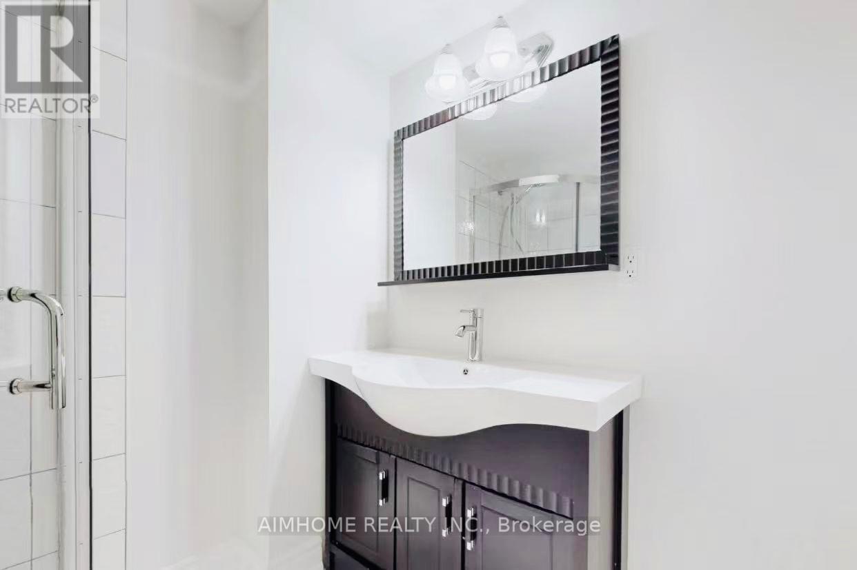 12a Mauro Court, Richmond Hill (Doncrest), Ontario  L4B 3J8 - Photo 38 - N12756380