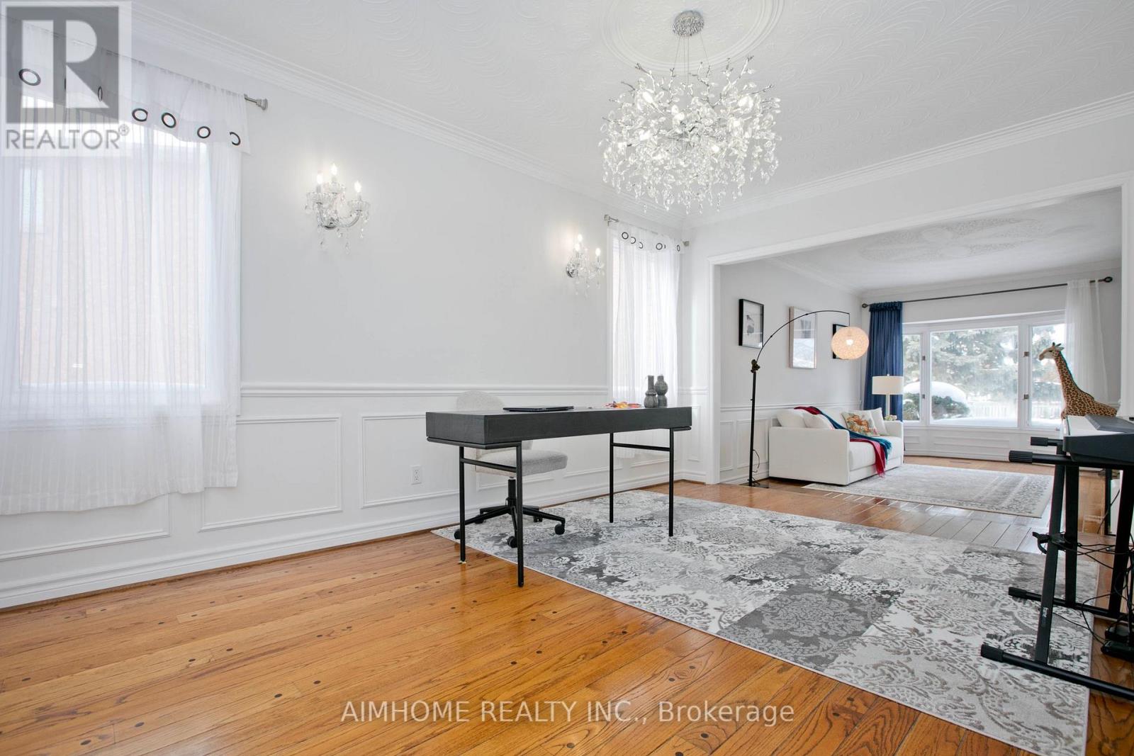 12a Mauro Court, Richmond Hill (Doncrest), Ontario  L4B 3J8 - Photo 9 - N12756380