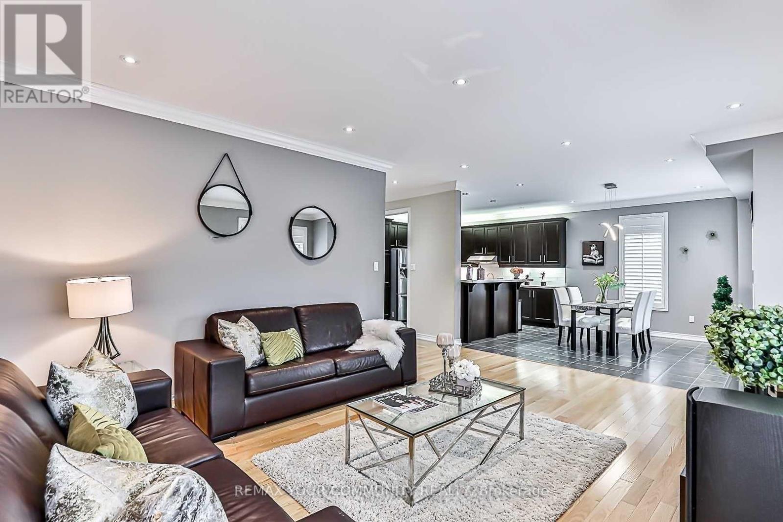 116 Sequin Drive, Richmond Hill, Ontario  L4E 0L8 - Photo 12 - N12756406