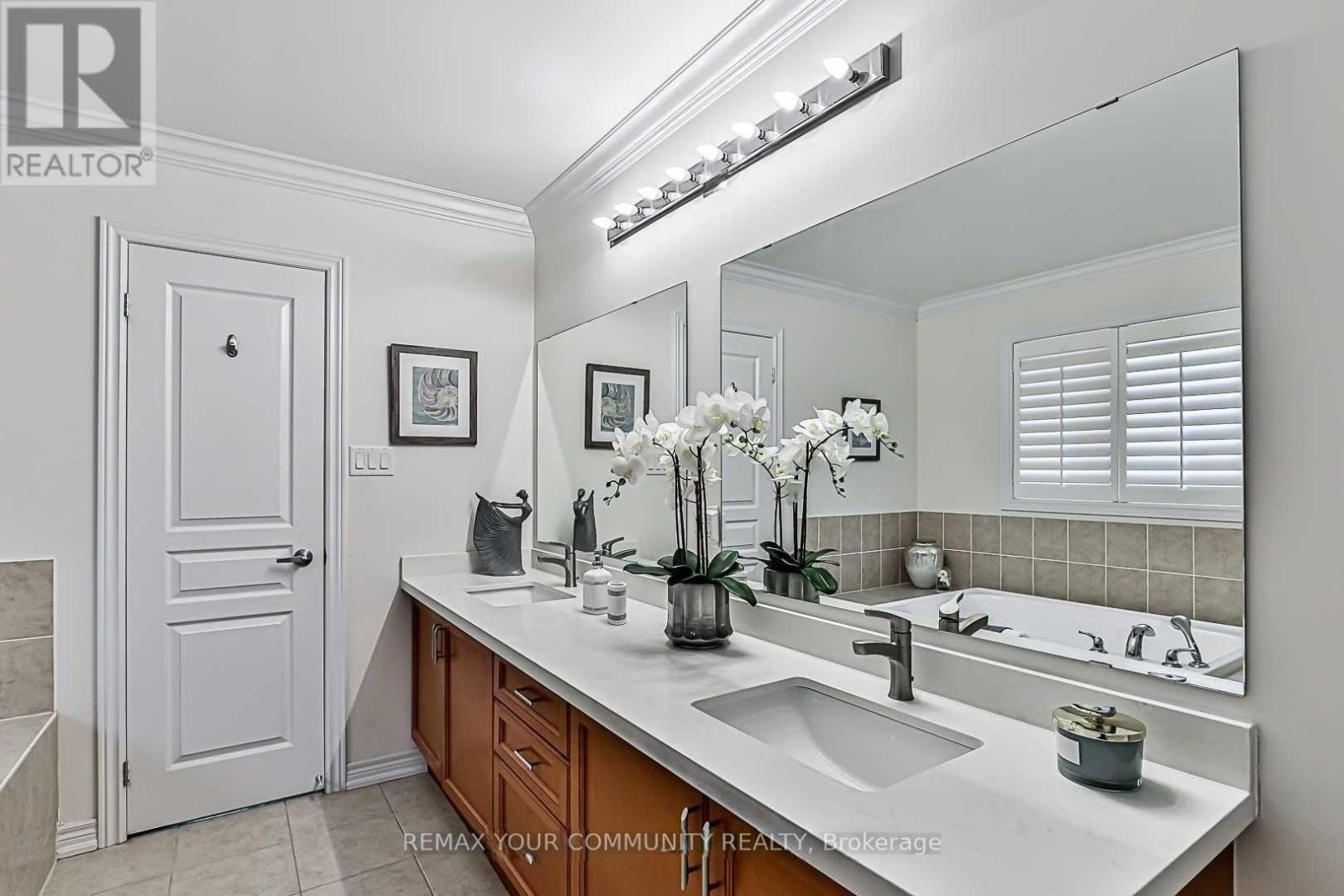 116 Sequin Drive, Richmond Hill, Ontario  L4E 0L8 - Photo 19 - N12756406