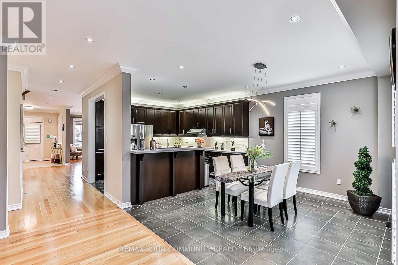 116 Sequin Drive, Richmond Hill, Ontario  L4E 0L8 - Photo 9 - N12756406