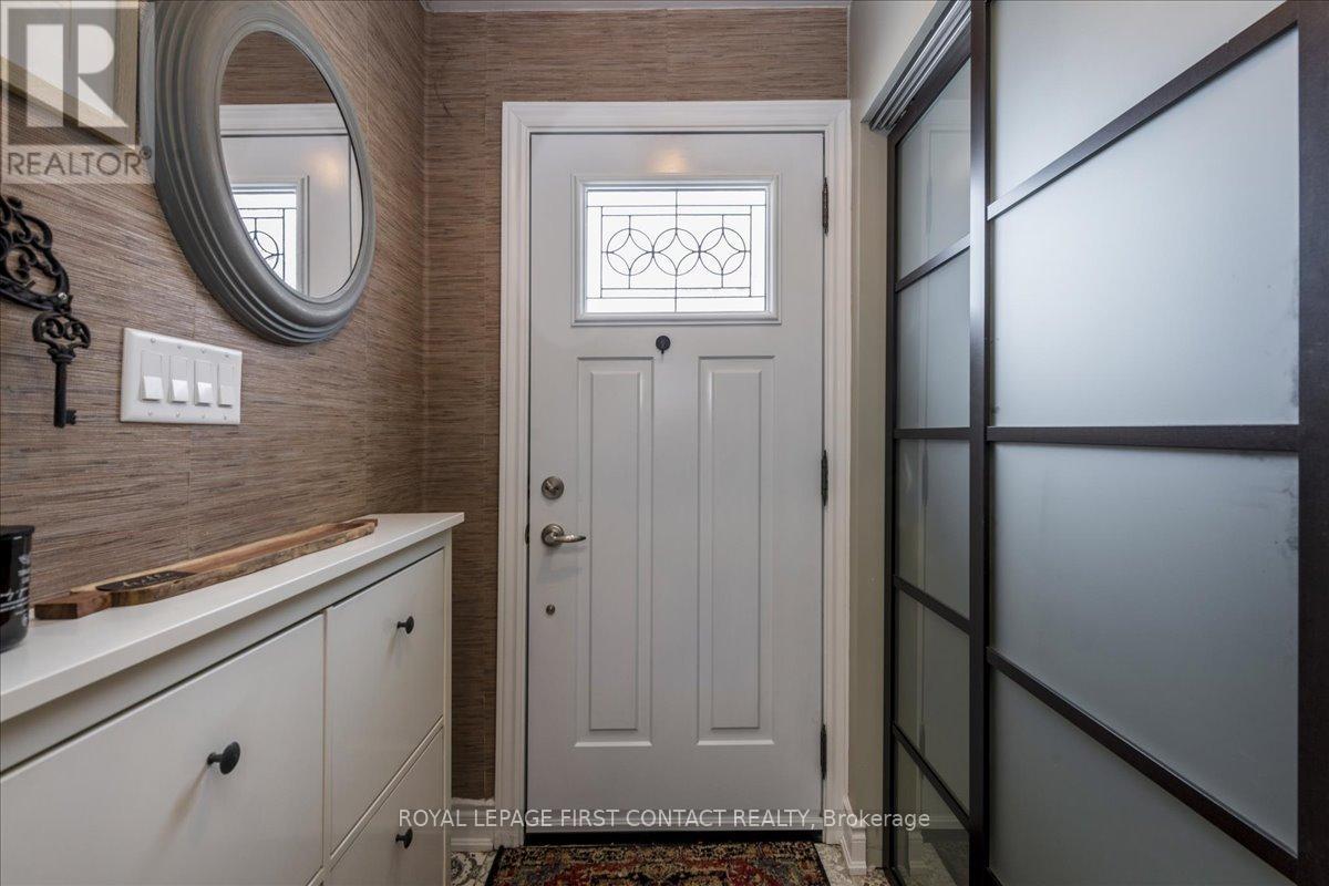 159 Codrington Street, Barrie (Codrington), Ontario  L4M 1R9 - Photo 2 - S12756394