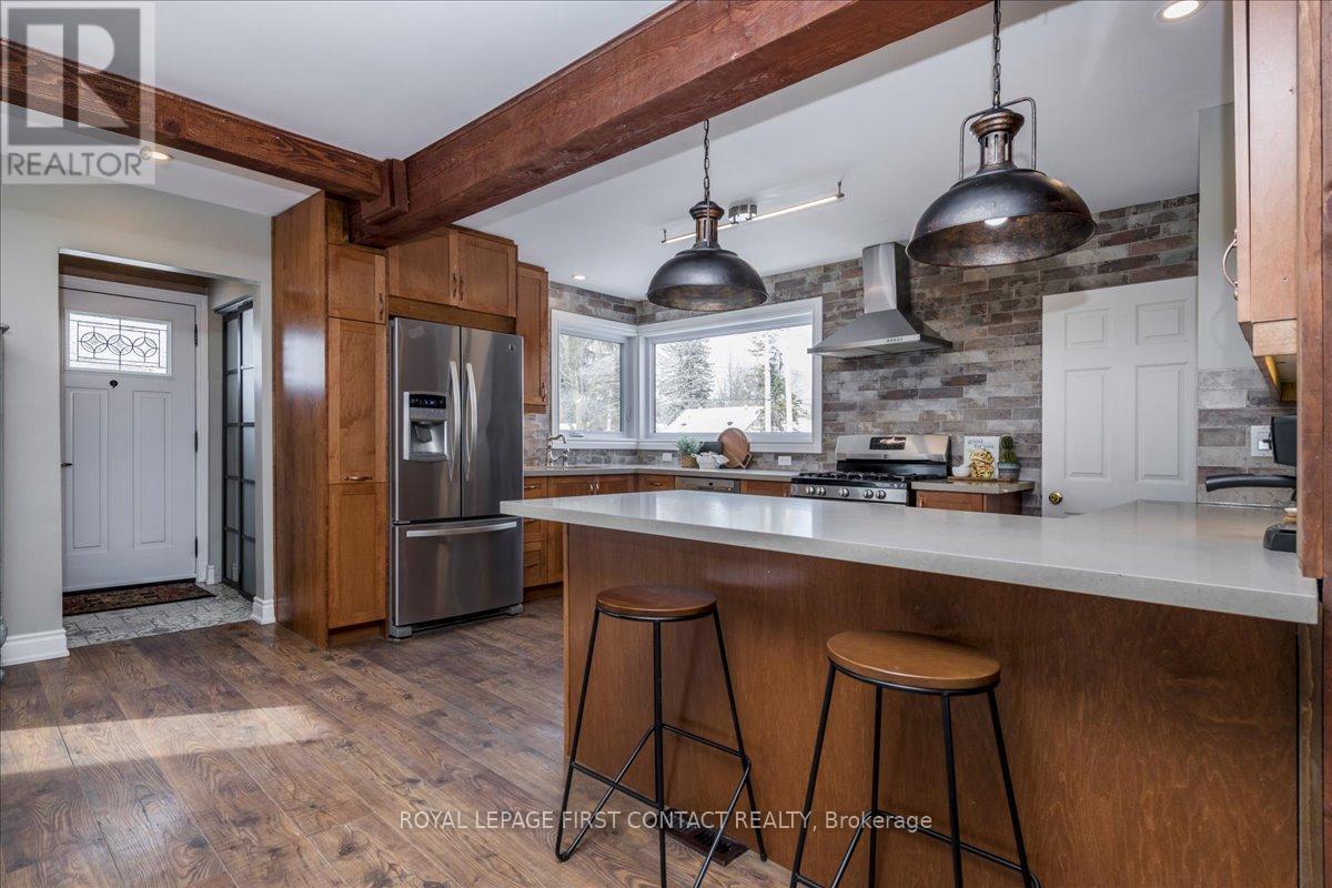 159 Codrington Street, Barrie (Codrington), Ontario  L4M 1R9 - Photo 3 - S12756394