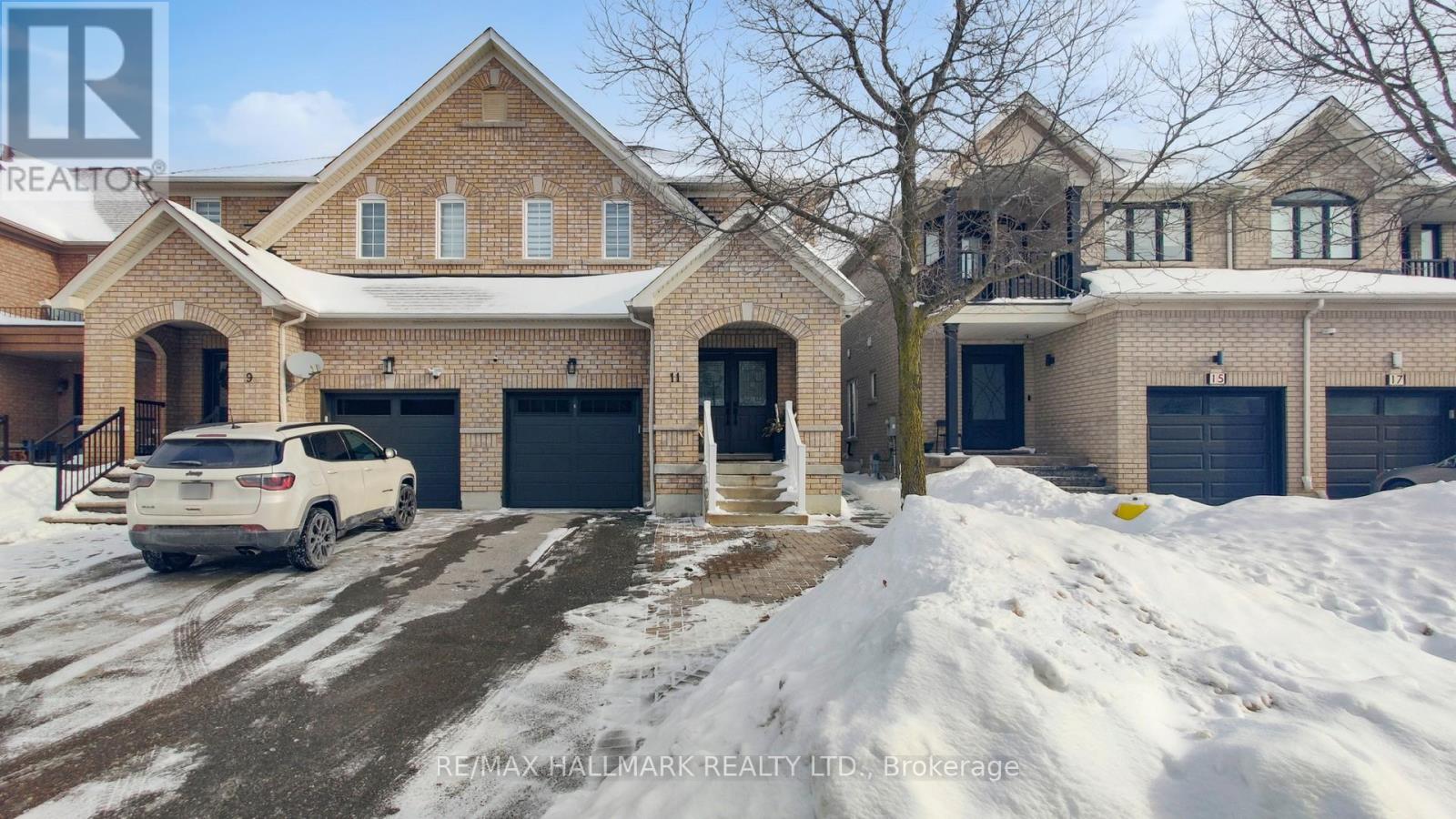 11 MARTINA CRESCENT, vaughan (vellore village), Ontario