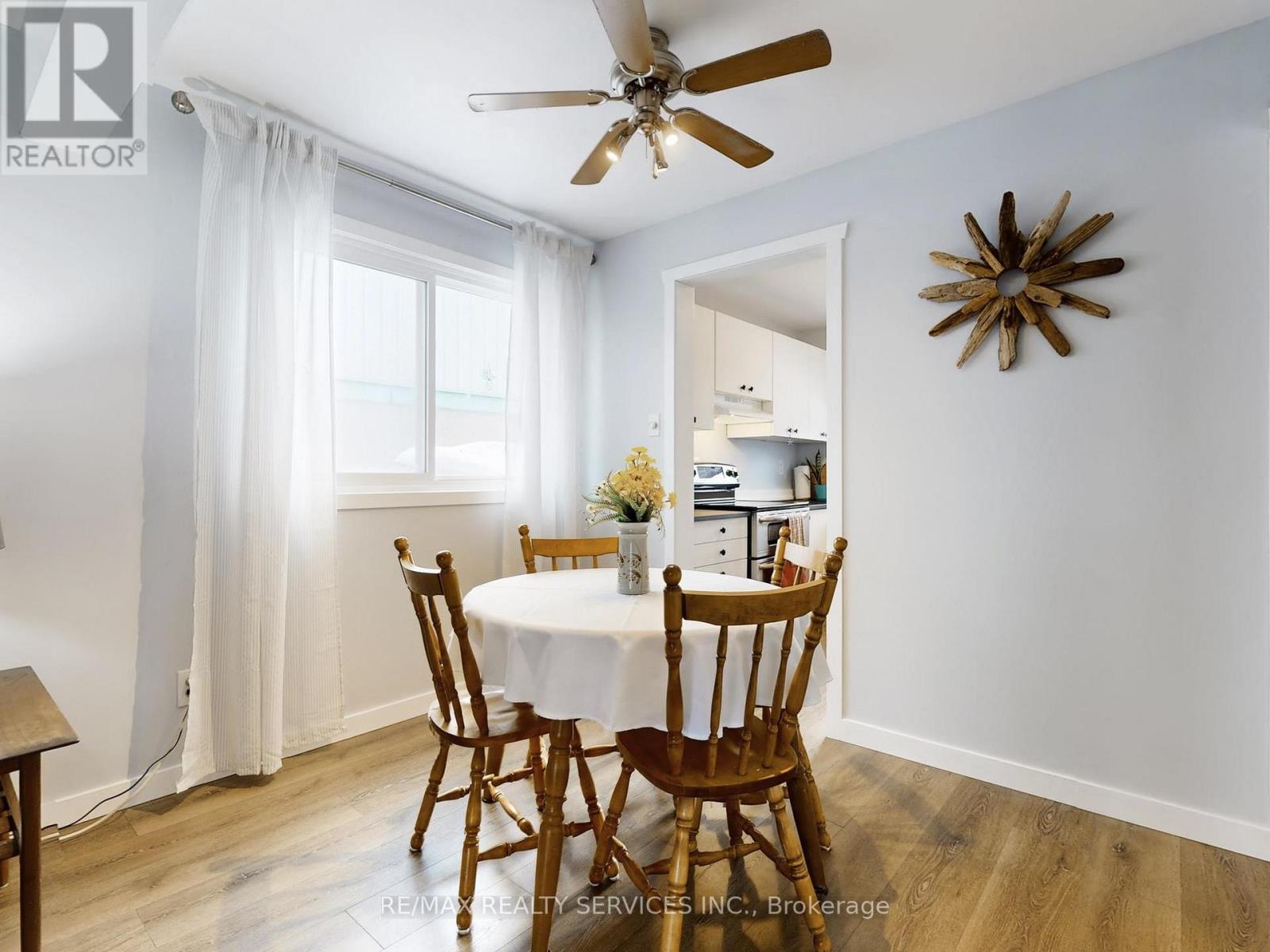 10 Hillbank Trail, Brampton (Central Park), Ontario  L6S 1P6 - Photo 10 - W12756404