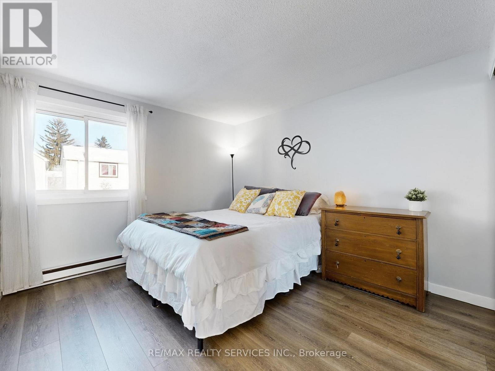 10 Hillbank Trail, Brampton (Central Park), Ontario  L6S 1P6 - Photo 24 - W12756404