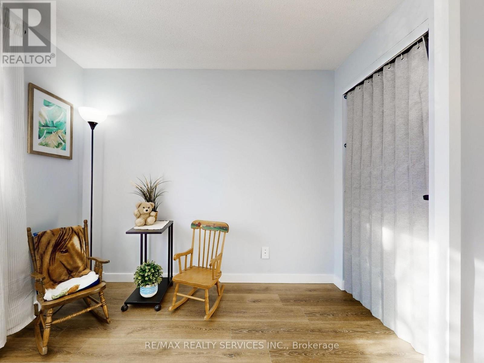 10 Hillbank Trail, Brampton (Central Park), Ontario  L6S 1P6 - Photo 34 - W12756404