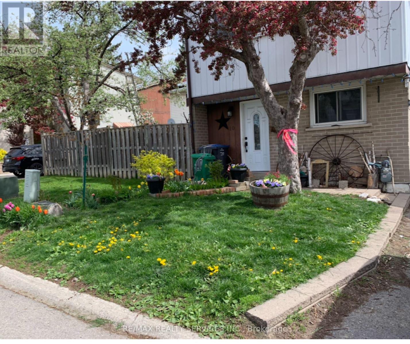 10 Hillbank Trail, Brampton (Central Park), Ontario  L6S 1P6 - Photo 49 - W12756404