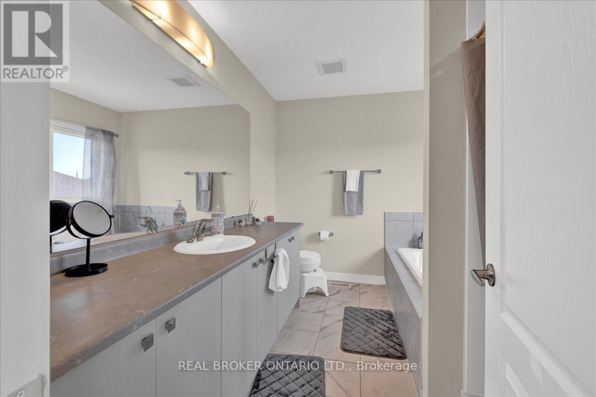 73 Stern Drive, Welland (Dain City), Ontario  L3B 0M3 - Photo 14 - X12756372