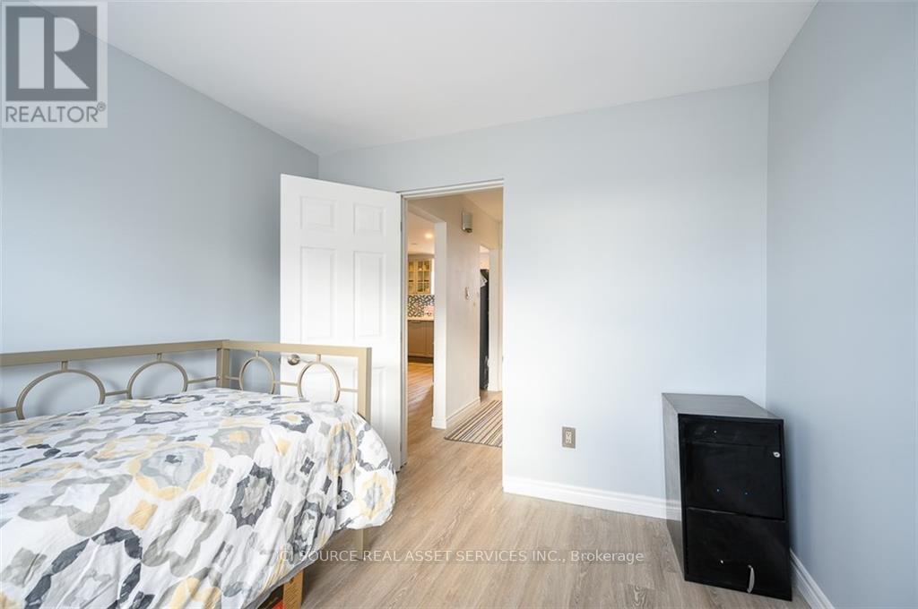 Upper Floor - 103 Macaulay Street E, Hamilton (North End), Ontario  L8L 3X4 - Photo 12 - X12756402