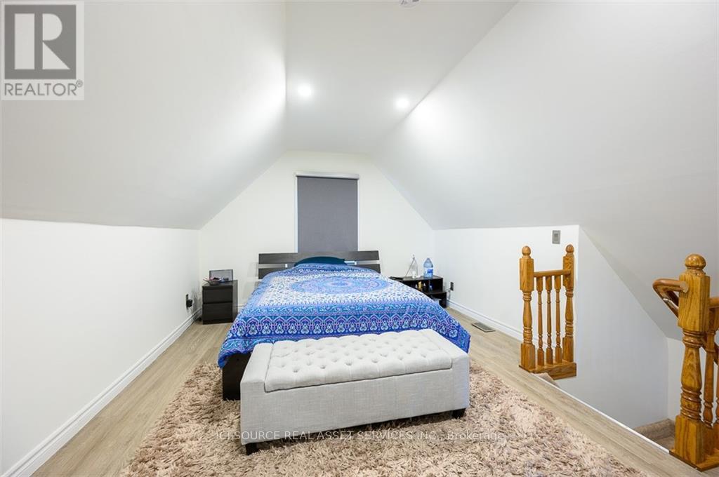 Upper Floor - 103 Macaulay Street E, Hamilton (North End), Ontario  L8L 3X4 - Photo 13 - X12756402