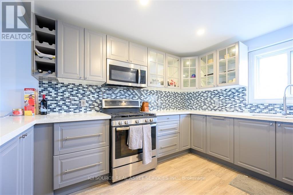 Upper Floor - 103 Macaulay Street E, Hamilton (North End), Ontario  L8L 3X4 - Photo 2 - X12756402