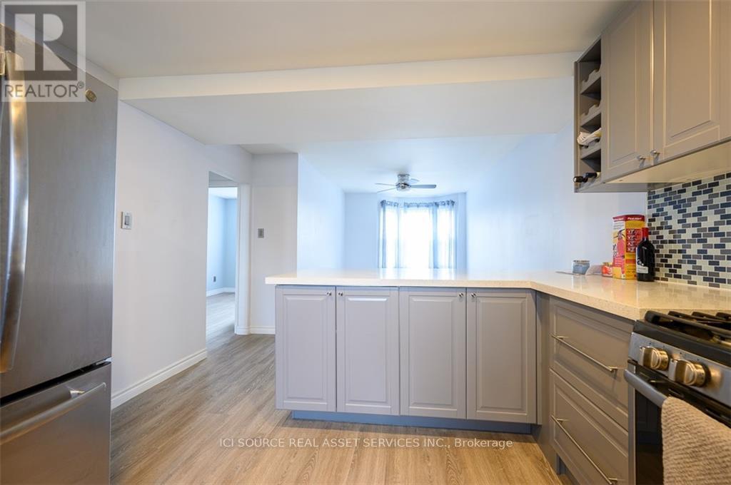 Upper Floor - 103 Macaulay Street E, Hamilton (North End), Ontario  L8L 3X4 - Photo 6 - X12756402