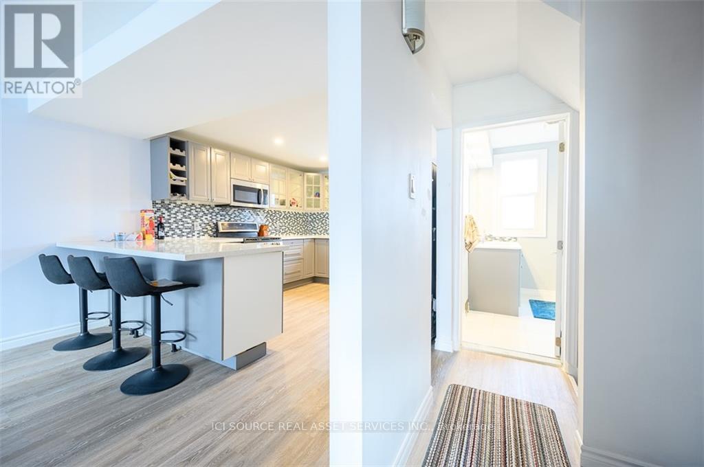 Upper Floor - 103 Macaulay Street E, Hamilton (North End), Ontario  L8L 3X4 - Photo 8 - X12756402