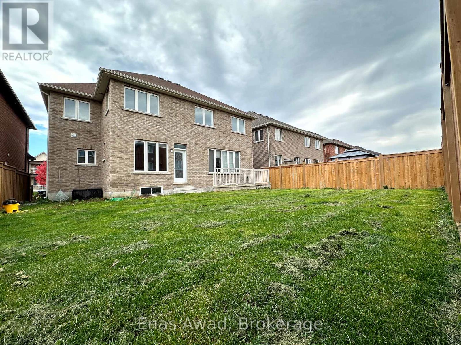 968 Green Street, Innisfil, Ontario  L0L 1W0 - Photo 3 - N12445132