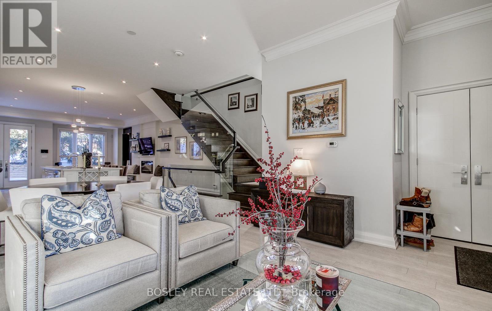 61 Thurston Road, Toronto (Mount Pleasant East), Ontario  M4S 2V8 - Photo 7 - C12756476