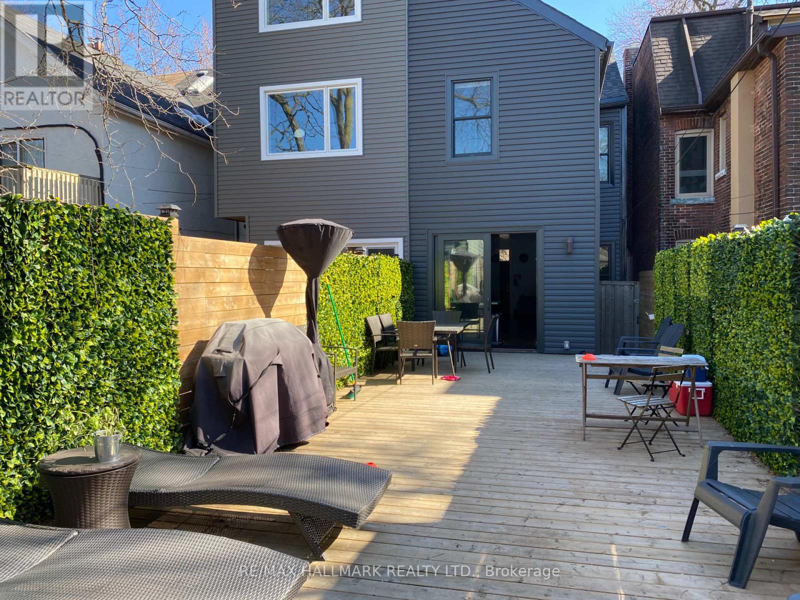 132 First Avenue, Toronto (South Riverdale), Ontario  M4M 1X1 - Photo 5 - E12756446