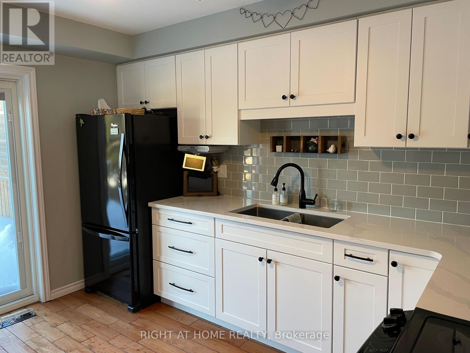 19 South Balsam Street S, Uxbridge, Ontario  L9P 1E9 - Photo 2 - N12756448