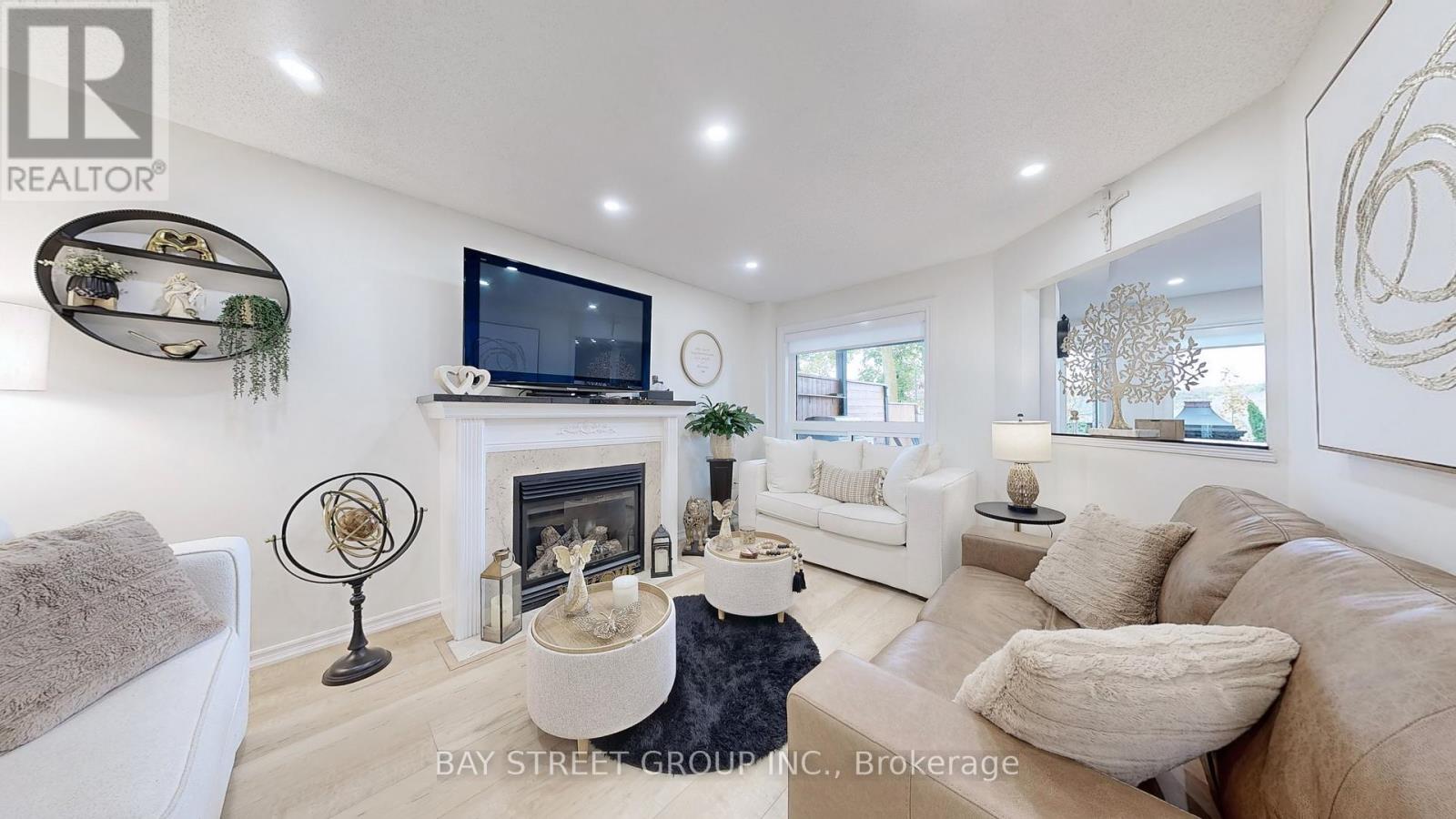 53 Priscilla's Place, Barrie (Painswick South), Ontario  L4N 5X6 - Photo 12 - S12756432