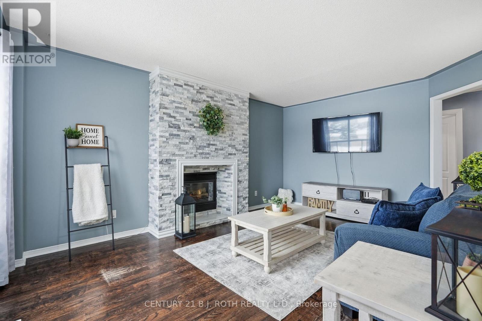 79 Brown Street, Barrie (Holly), Ontario  L4N 7V6 - Photo 12 - S12756458