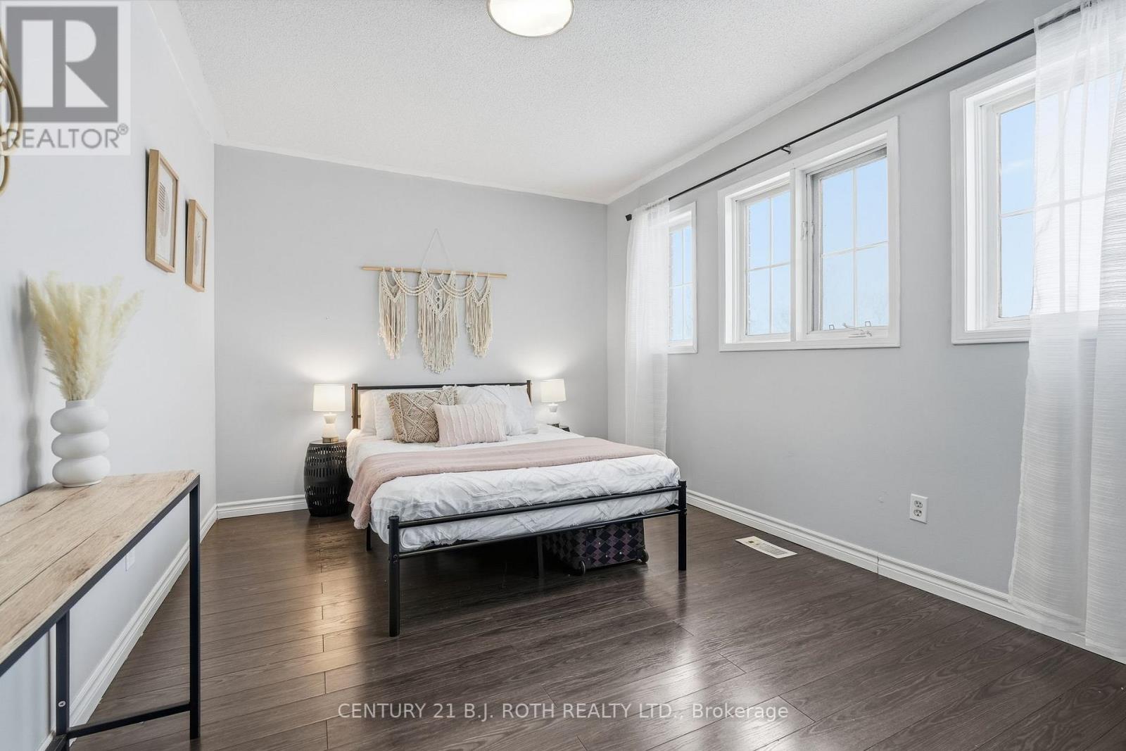 79 Brown Street, Barrie (Holly), Ontario  L4N 7V6 - Photo 24 - S12756458