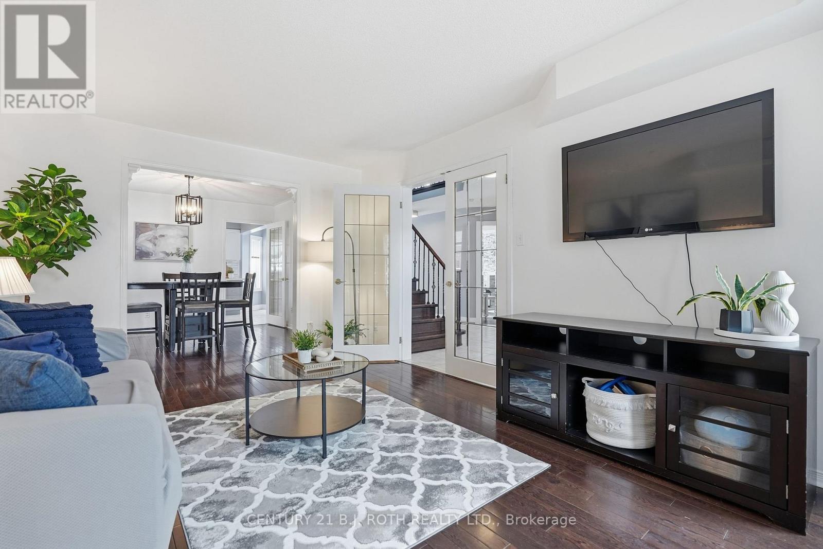 79 Brown Street, Barrie (Holly), Ontario  L4N 7V6 - Photo 6 - S12756458