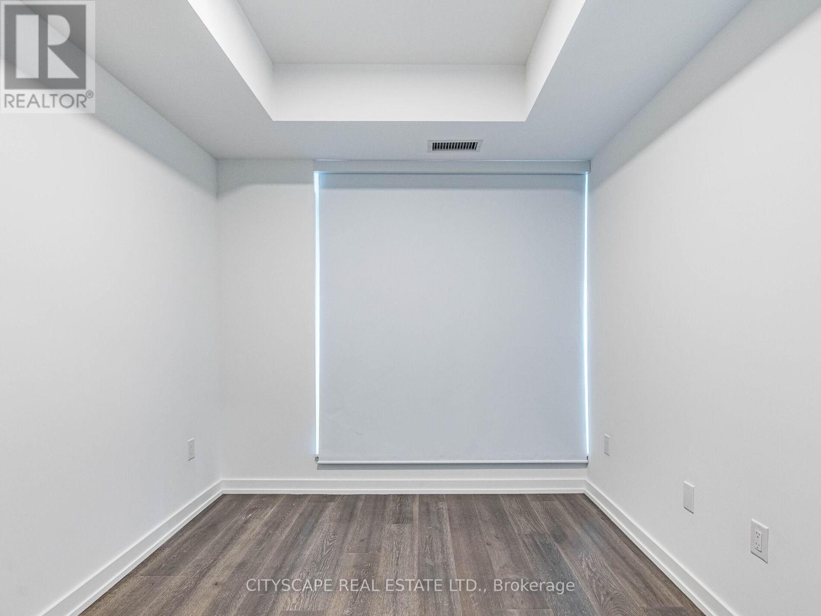 2002 - 395 Square One Drive, Mississauga (City Centre), Ontario  L5B 0P6 - Photo 15 - W12756462