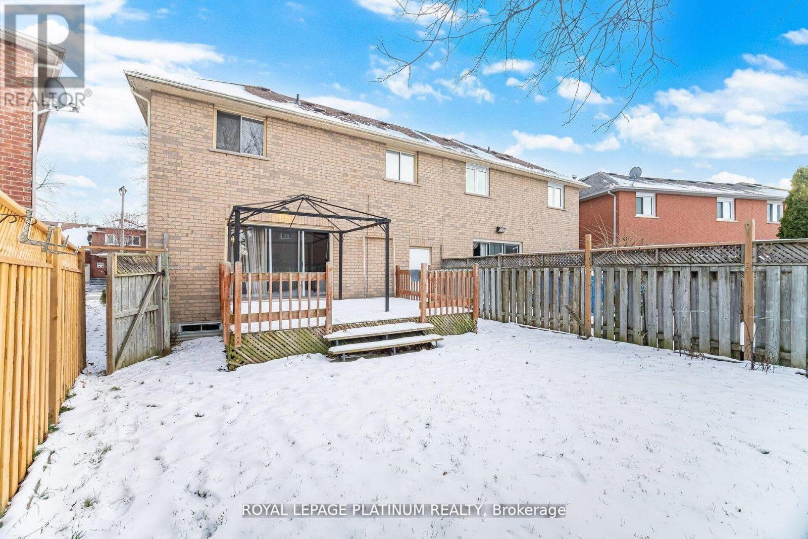 51 Softneedle Avenue, Brampton (Sandringham-Wellington), Ontario  L6R 1K7 - Photo 16 - W12756470