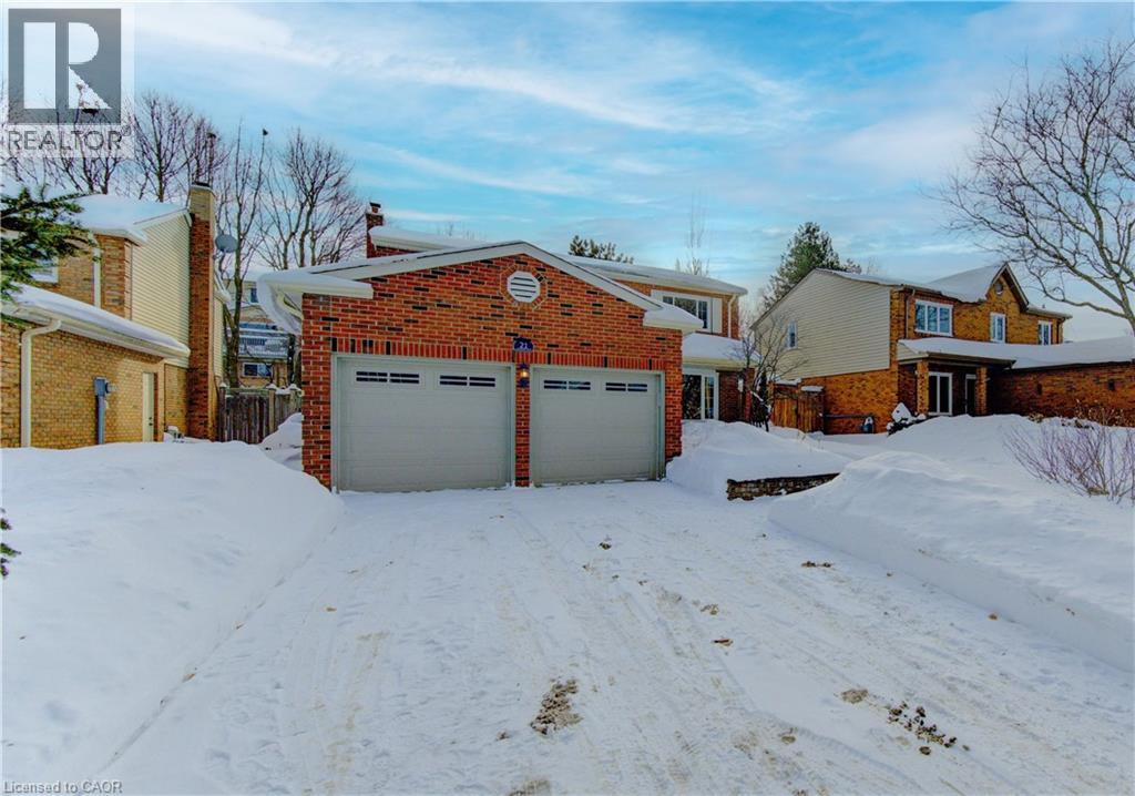 21 Sandcliffe Place, Waterloo, Ontario  N2T 1A8 - Photo 2 - 40801904