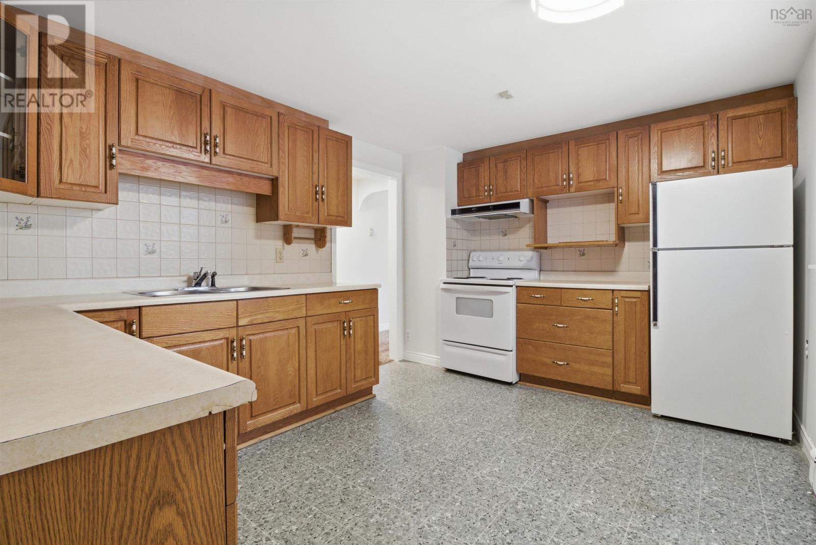 82 Rufus Avenue, Halifax, Nova Scotia  B3N 2L9 - Photo 7 - 202602069