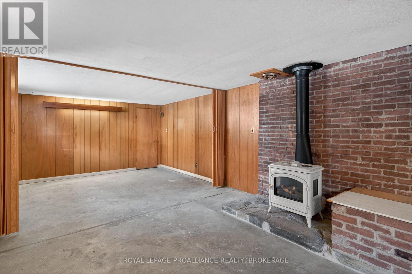 3961 Waterfall Lane, Frontenac (Frontenac South), Ontario  K0H 1W0 - Photo 22 - X12756482