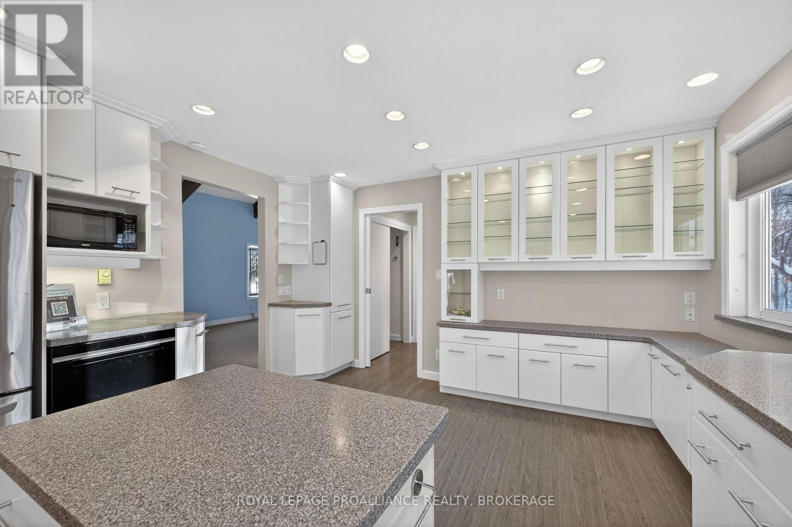 3961 Waterfall Lane, Frontenac (Frontenac South), Ontario  K0H 1W0 - Photo 5 - X12756482