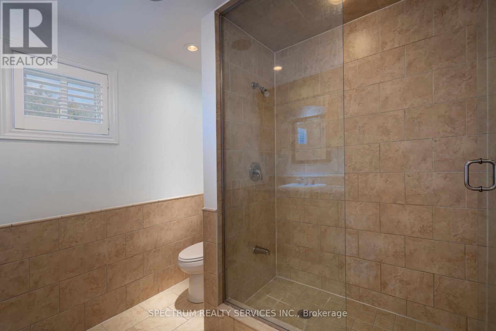 107 Carrington Drive, Richmond Hill (Mill Pond), Ontario  L4C 7X8 - Photo 35 - N12756484