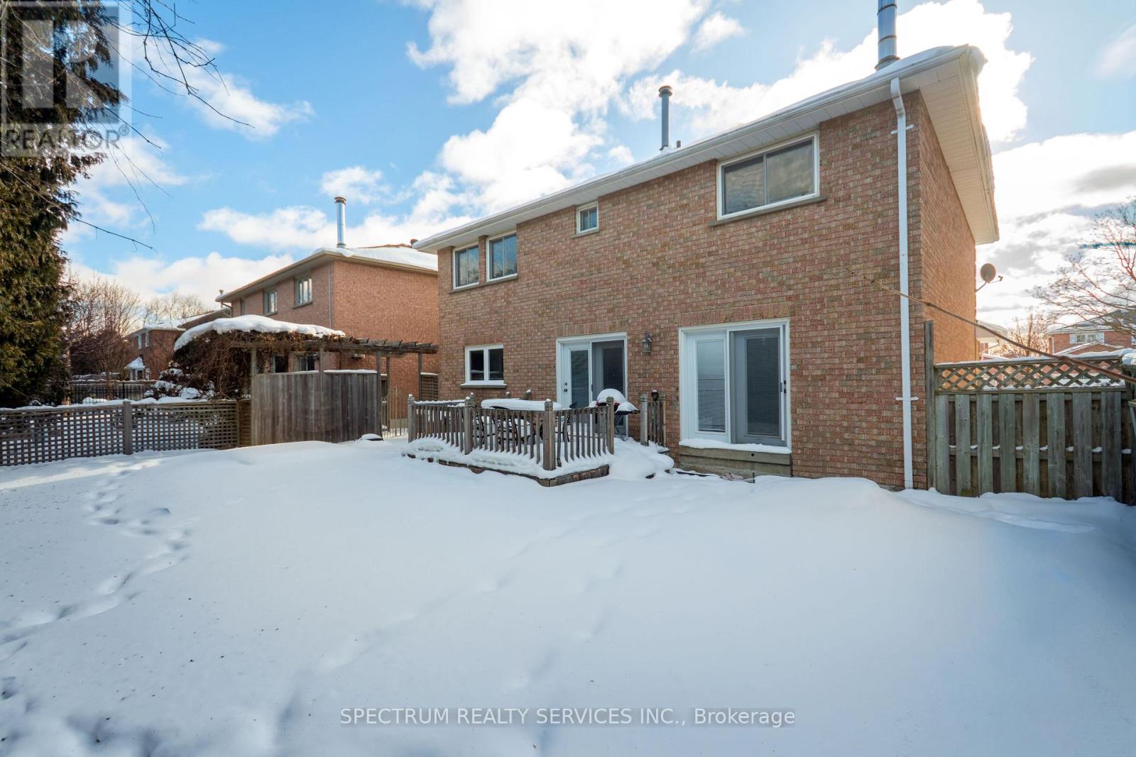 107 Carrington Drive, Richmond Hill (Mill Pond), Ontario  L4C 7X8 - Photo 39 - N12756484