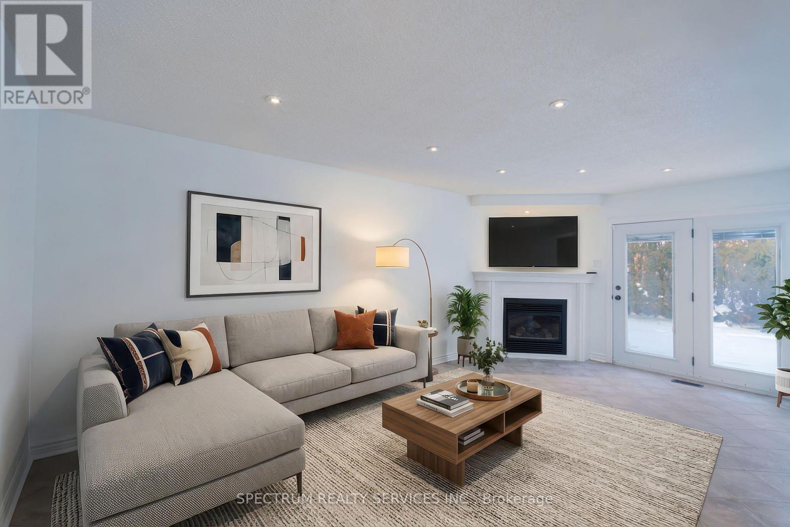 107 Carrington Drive, Richmond Hill (Mill Pond), Ontario  L4C 7X8 - Photo 6 - N12756484